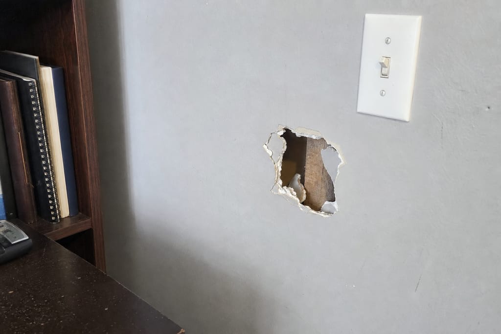 Drywall Patching & Hole Repair photo